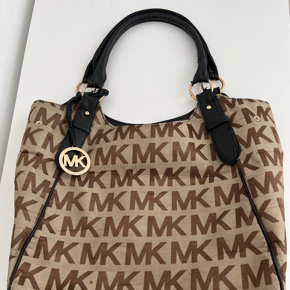 MICHEAL KORS vintage AUTHENTIC BAG